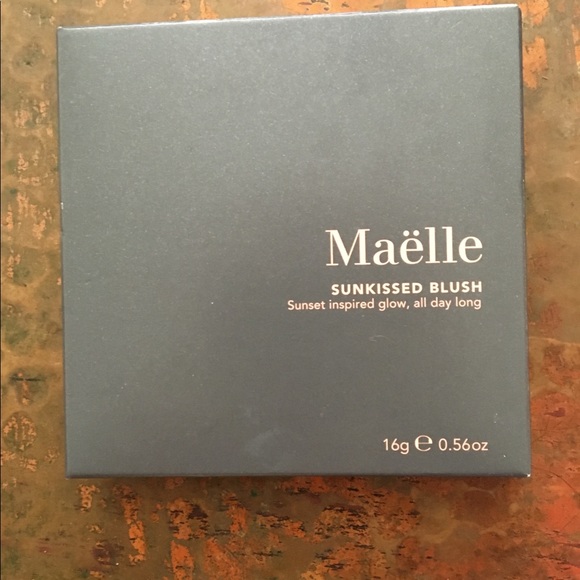 ❣️SALE❣️HUGE HAUL❣️ Over $150 Worth of ✨LUXURY 🌟Skincare&Makeup! 🌸 - Picture 3 of 14